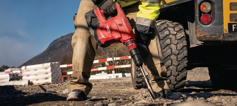 Akupuurvasar TE 60-22 Aktiivse vibratsiooni vähendamise (AVR) ja aktiivse pöördemomendi juhtimisega (ATC) SDS Maxi (TE-Y) akupuurvasar vastupidava betooni puurimiseks ja meiseldamiseks (Nuroni akuplatvorm) Rakendused 1